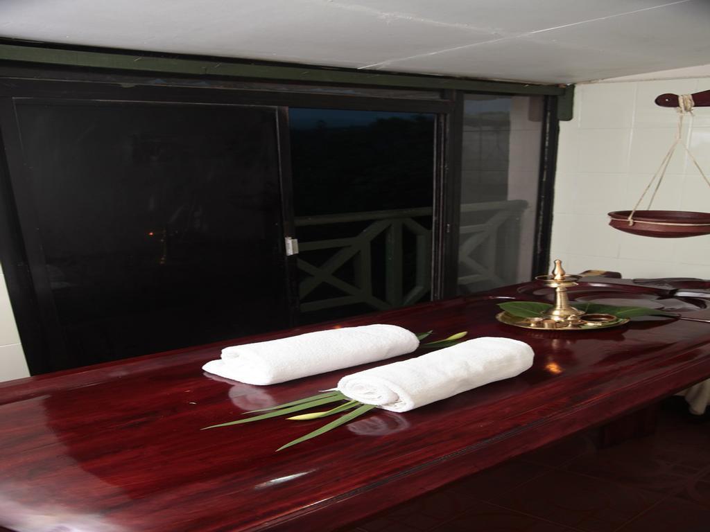 Abad Copper Castle Resort Муннар Экстерьер фото