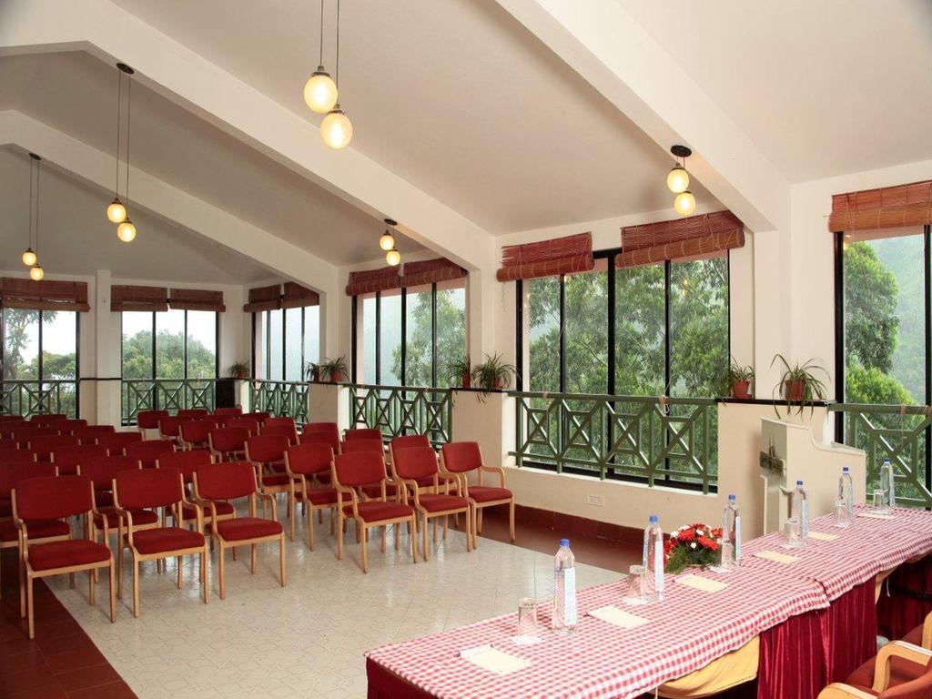 Abad Copper Castle Resort Муннар Экстерьер фото